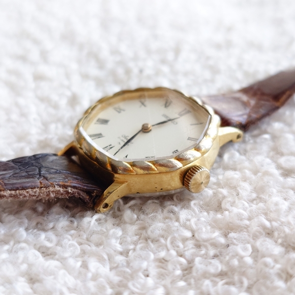 Seiko Socie 11-8370 Vintage Hand Winding Dress Watch Octagonal Case Roman Dial 2 - Picture 3 of 9